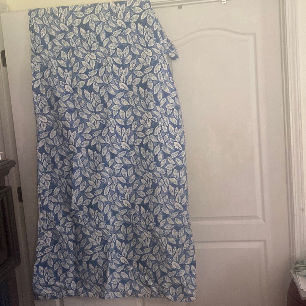 Shower curtain never used